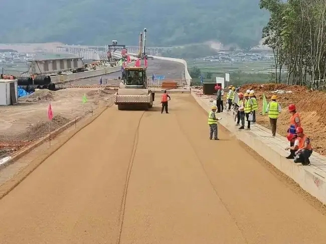 穆棱路基工程